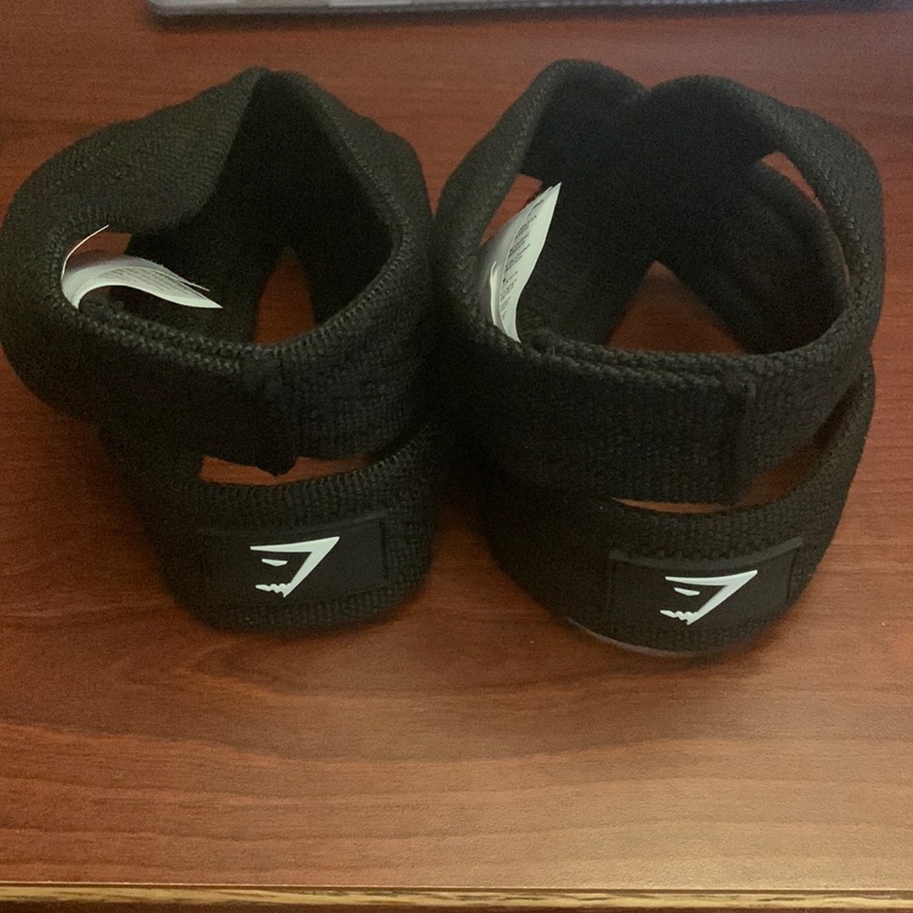 GYMSHARK LIFTING STRAPS